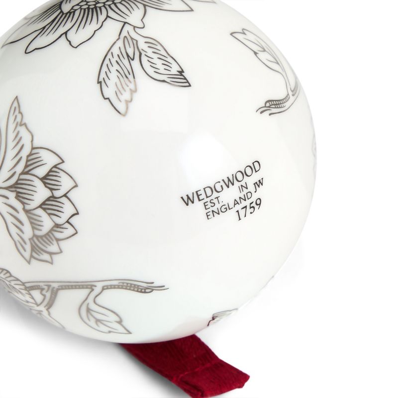 Wedgwood Ornament Tonquin Silver 2