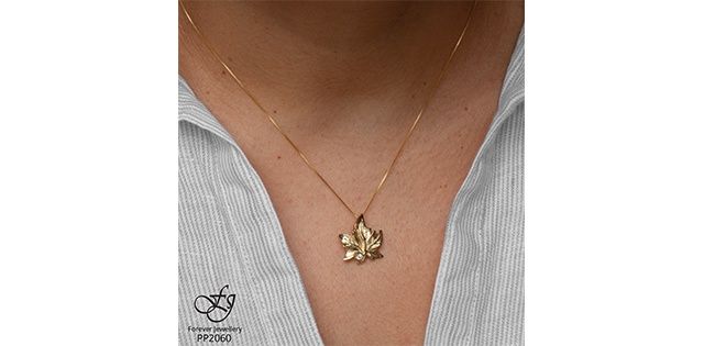 Maple Leaf Forever 10KY .03TW Diamond Necklace PP2060