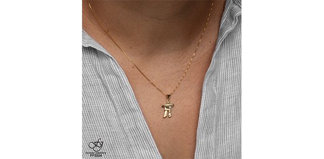 Maple Leaf Forever 10KY .04TW Diamond Inukshuk Necklace PP3004