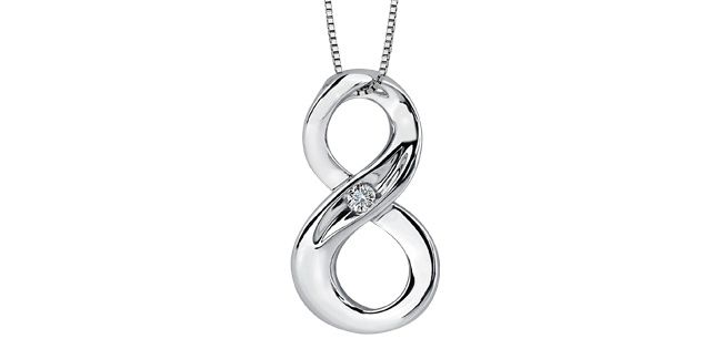Maple Leaf Forever Diamond Necklace 50072