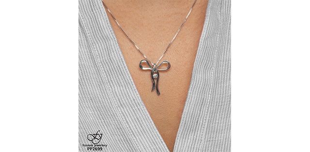 Maple Leaf Forever Sterling Silver .13TW Diamond Bow Necklace PP2699