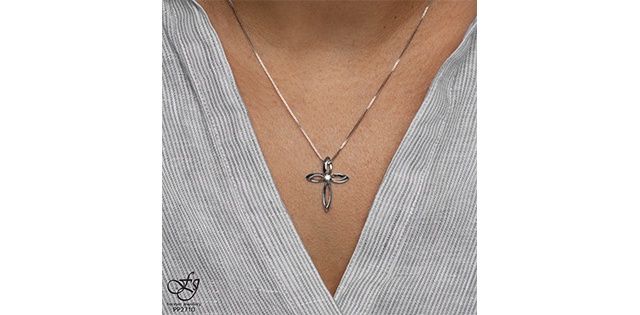 Maple Leaf Forever Sterling Silver .07TW Diamond Cross Necklace PP2710