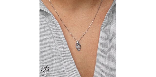 Maple Leaf Forever Sterling Silver .04TW Diamond Necklace PP3797