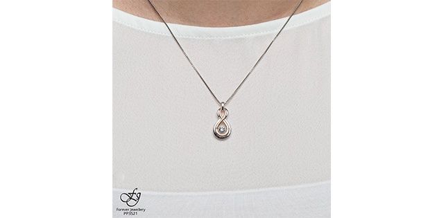 Maple Leaf Forever 10KR &amp; Sterling Silver .18TW Diamond Necklace PP3521
