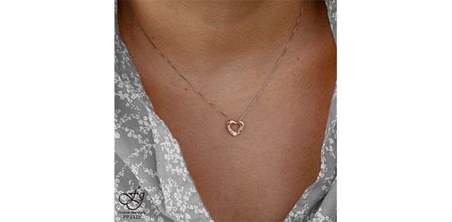 Maple Leaf Forever 10KRW .03TW Diamond Necklace PP3938