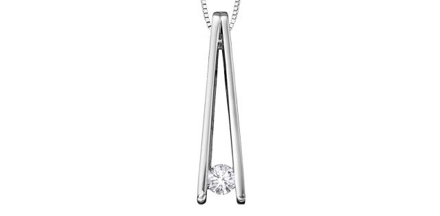Maple Leaf Forever Diamond Necklace 10KW .08TW 50030