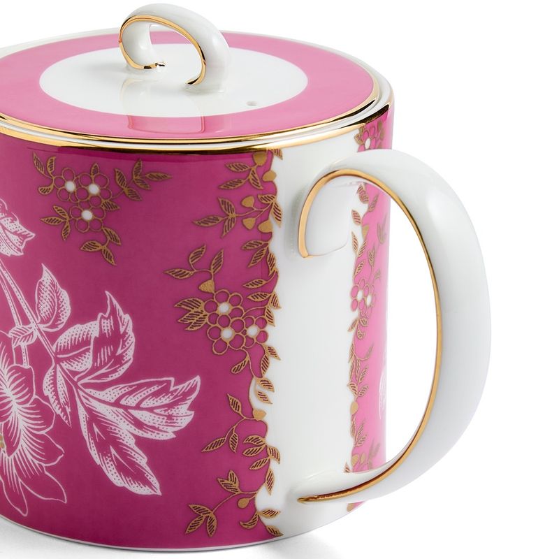 Wedgwood Tonquin Teapot Pink