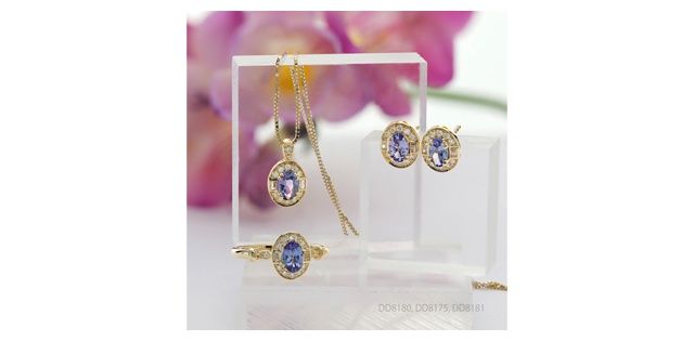 Corona Tanzanite 10KY  Gemstone Necklace