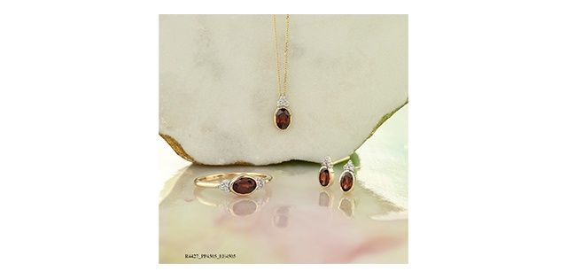 Corona Garnet 10KY Gemstone Necklace DD7960