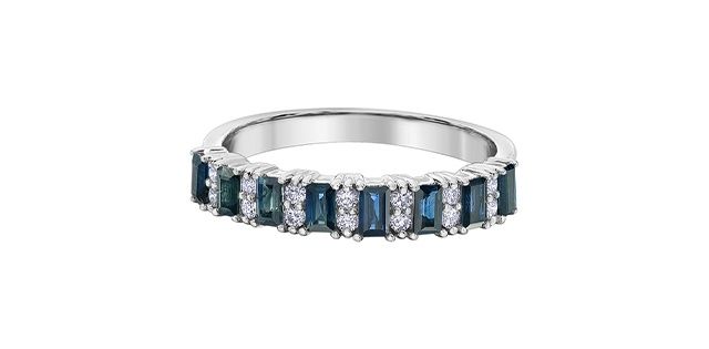 Corona Sapphire &amp; Diamond .14TW 10KW Gemstone Ring DD8184