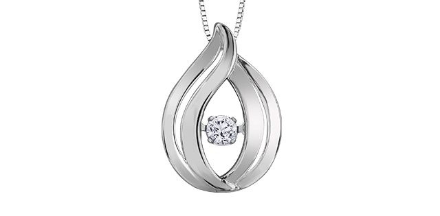 Maple Leaf Forever Diamond Necklace 50075