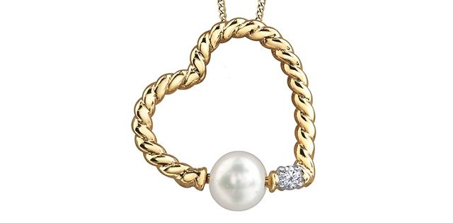 Maple Leaf Diamond &amp; Pearl 10KY .03TW Necklace PP4219