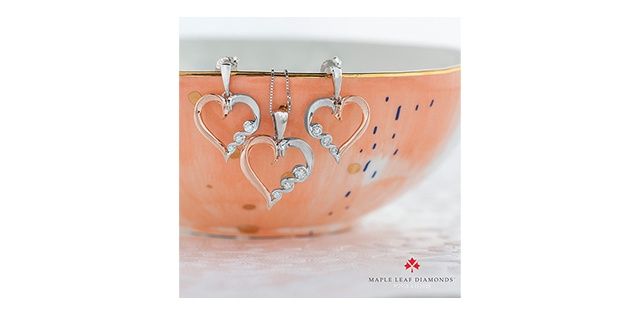 Maple Leaf Diamond 10KWR .10TW Necklace PP2938 Tides of Love