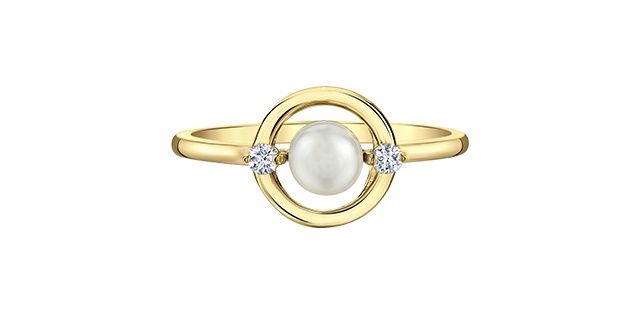 Maple Leaf 10KY .06TW Pearl &amp; Diamond Ring R52G33