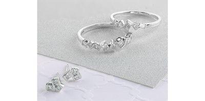 Maple Leaf Diamond Rings