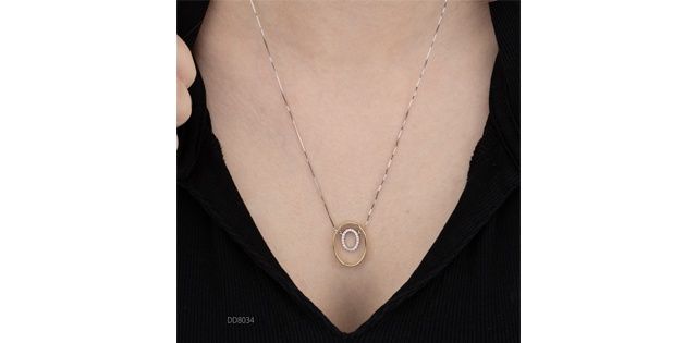 Corona Diamond 10KWY .12TW Necklace PP4533