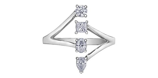 Corona Diamond 14KW .50TW Ring R52E66