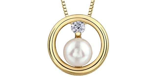 Maple Leaf 10KY .067TW Pearl &amp; Diamond Necklace PP4395