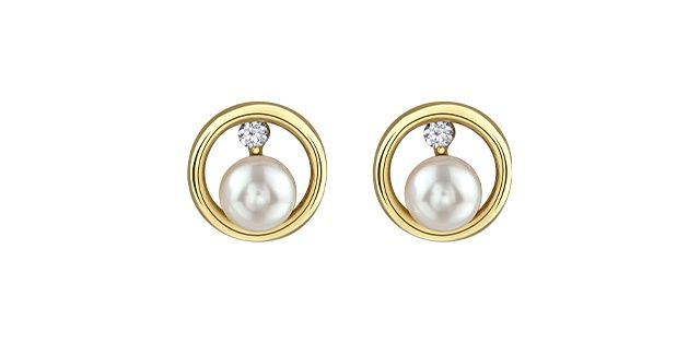 Maple Leaf 10KY .12TW Pearl &amp; Diamond Earrings EE4395