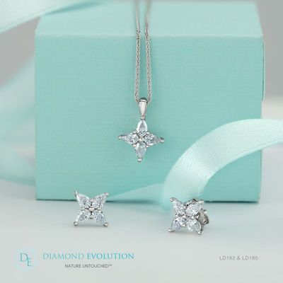 Lab Diamond Necklaces