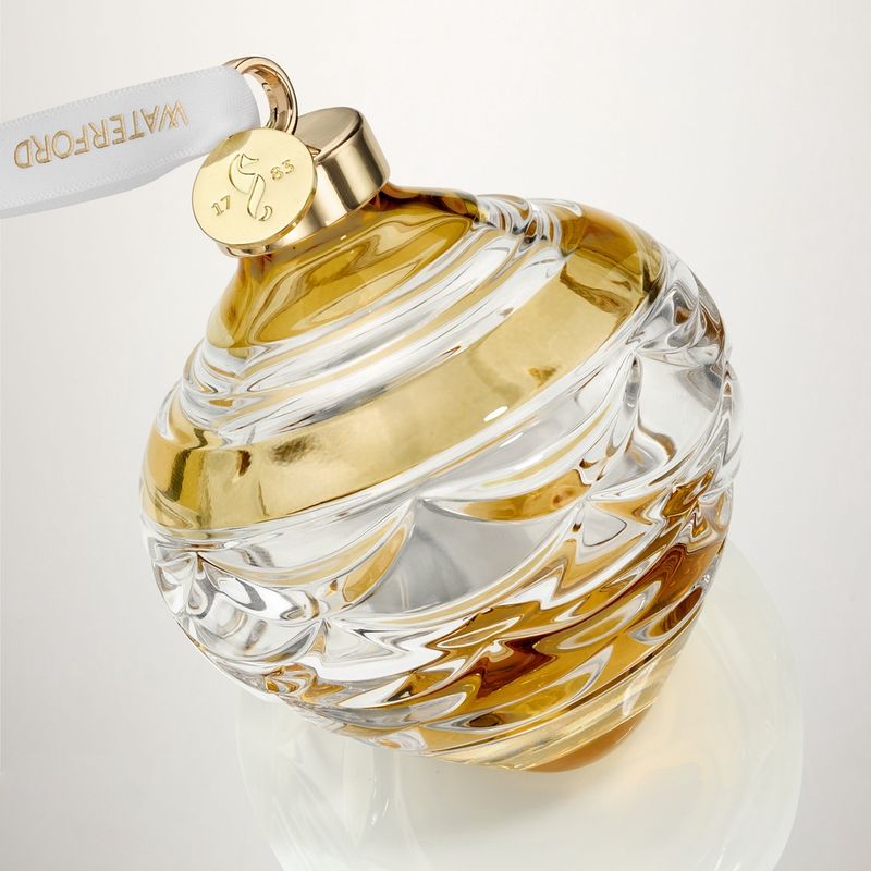 Winter Wonders Bauble Pinecone Colour Amber Waterford