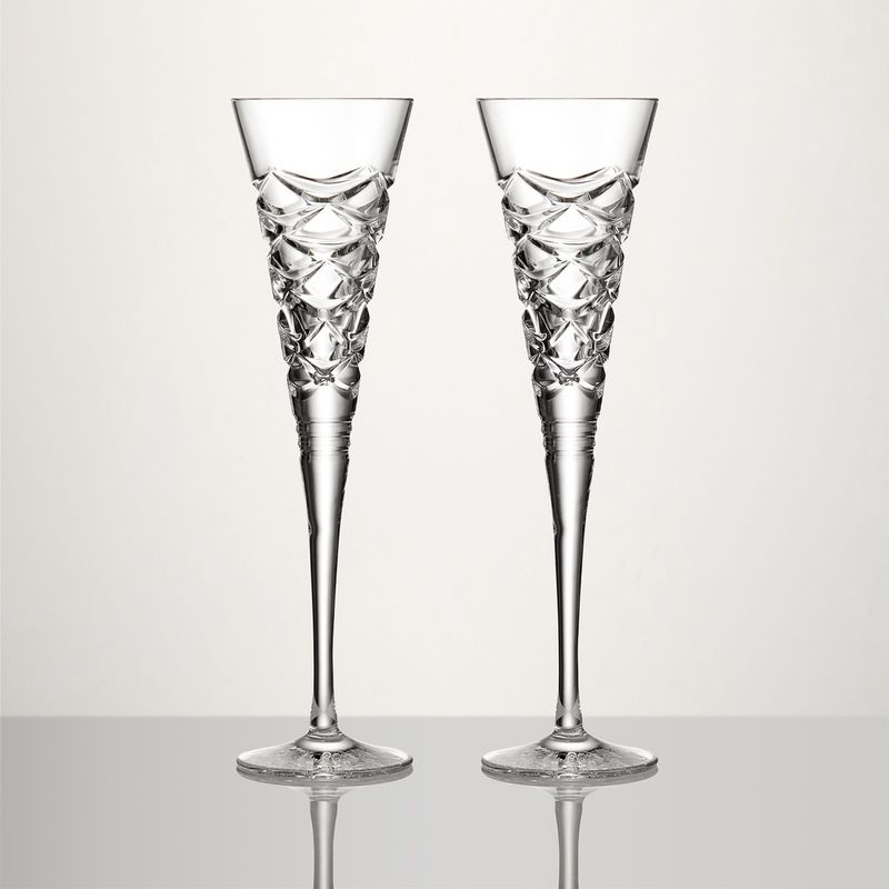 Winter Wonders Flutes Pinecone Clear set of 2 Waterford