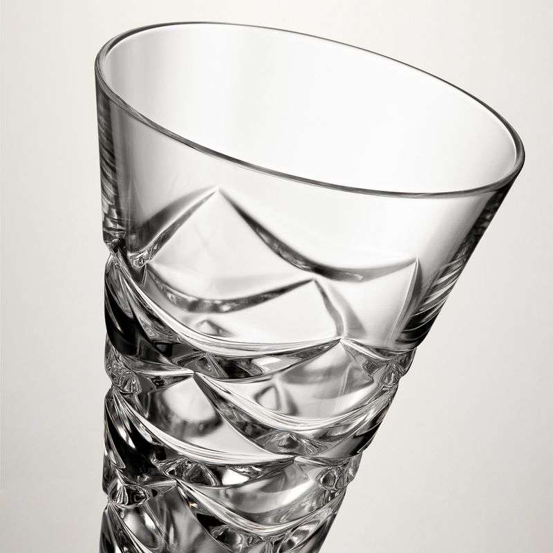 Winter Wonders Flutes Pinecone Clear set of 2 Waterford