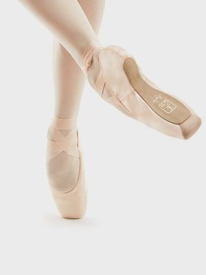 LYRA POINTE SHOE CLASSIC FIT FEATHERFLEX (GM-LYRACLASSICFF)