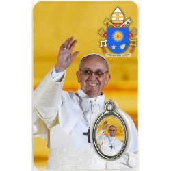 Paus Franciscus met Medaille en Gebed
