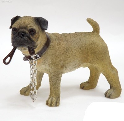 Pug beige hoogte 9.5 cm