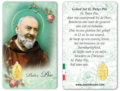 Pater Pio Plastic Kaartje met Medaille en Gebed