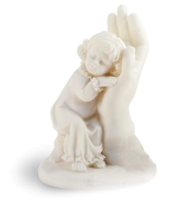 Beeld Meisje in beschermende hand