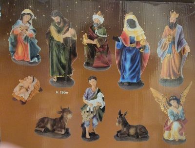 Set 10 figuren  19 cm
