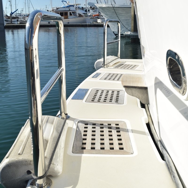 Swim Platform Staple Rail - Removable 2"