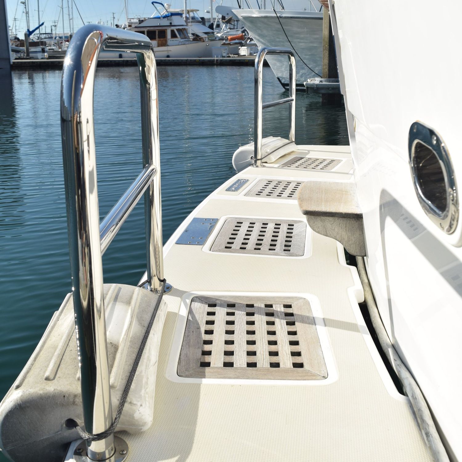 Swim Platform Staple Rail - Removable 2"