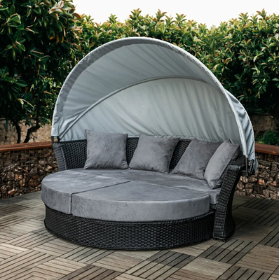 Садовий круглий диван з ротангу- Віолетта