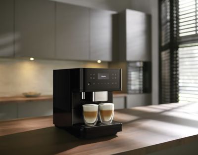 ​Кавомашина Miele CM 6560 Obsidian Black