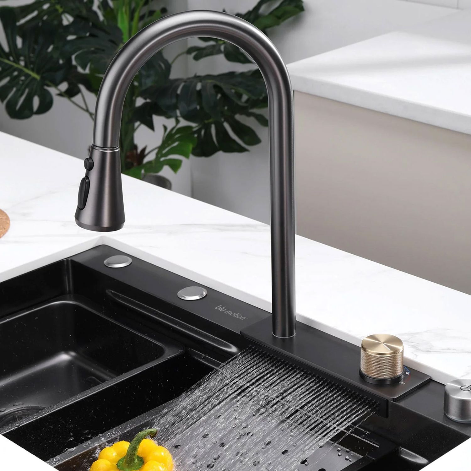Kitchen Sink with Faucet &amp; Accessories