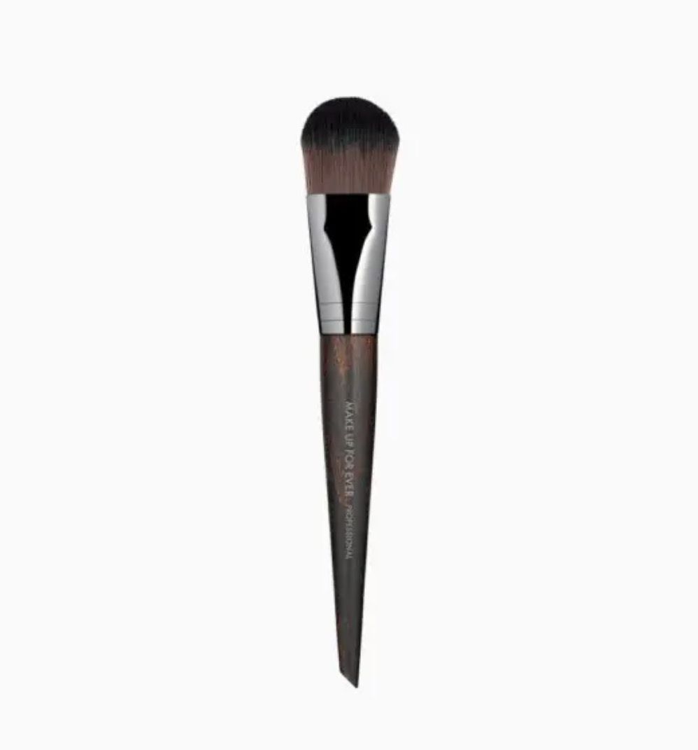 Make Up For Ever - Large Foundation Brush | 108