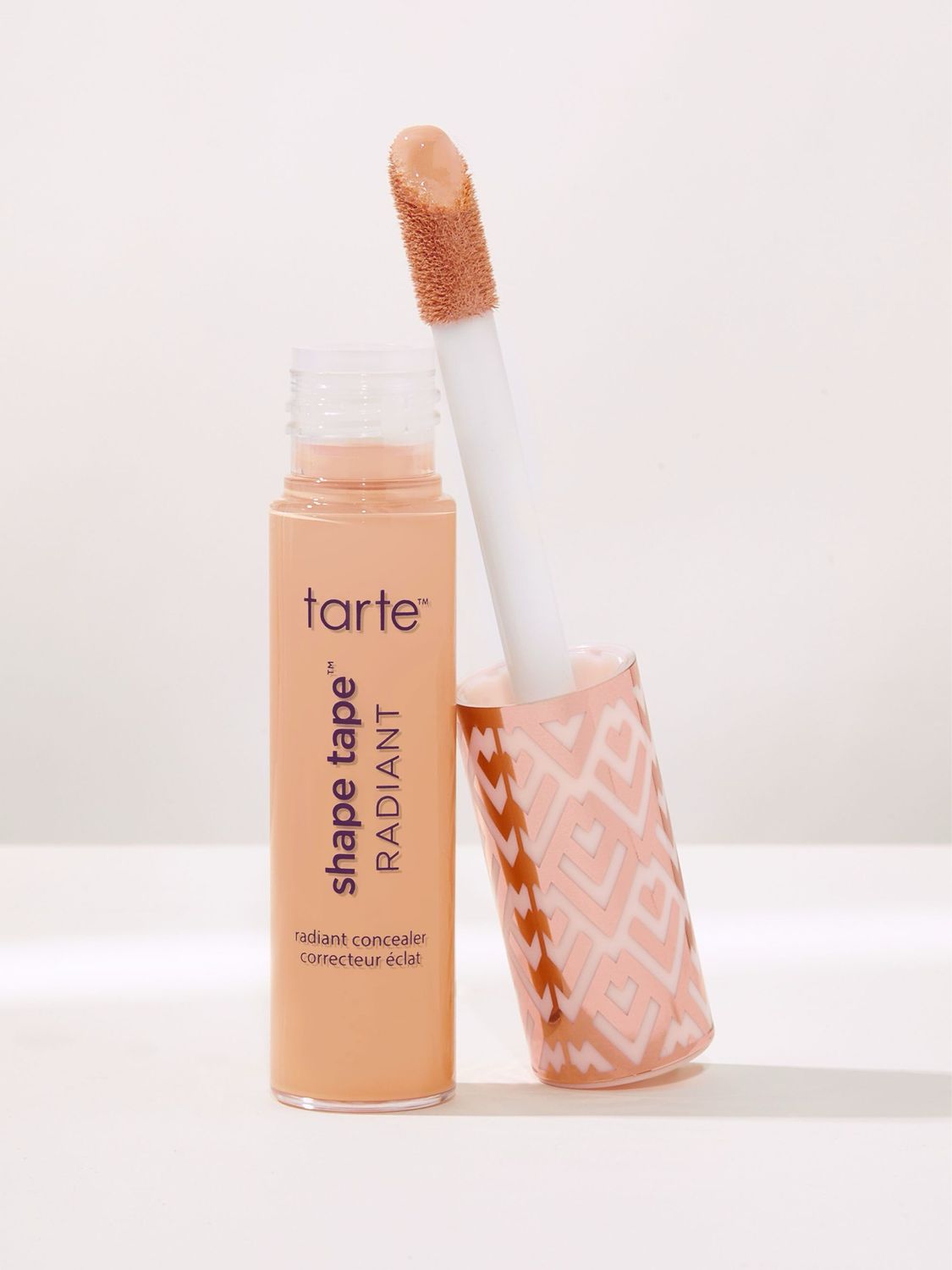 Tarte - shape tape™ radiant medium coverage concealer | 29N Light Medium