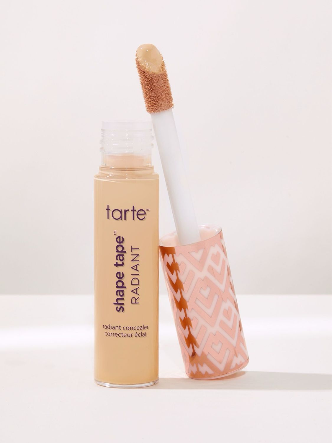 Tarte - shape tape™ radiant medium coverage concealer | 22N Light Neutral