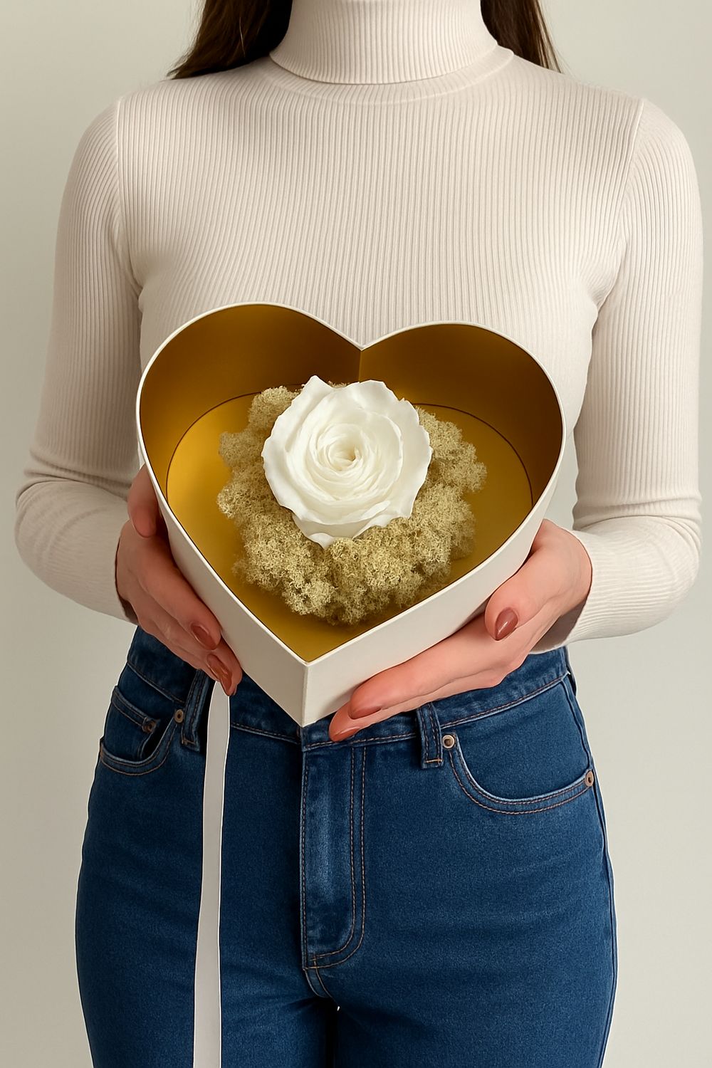 Wieczna róża w sercu – biała