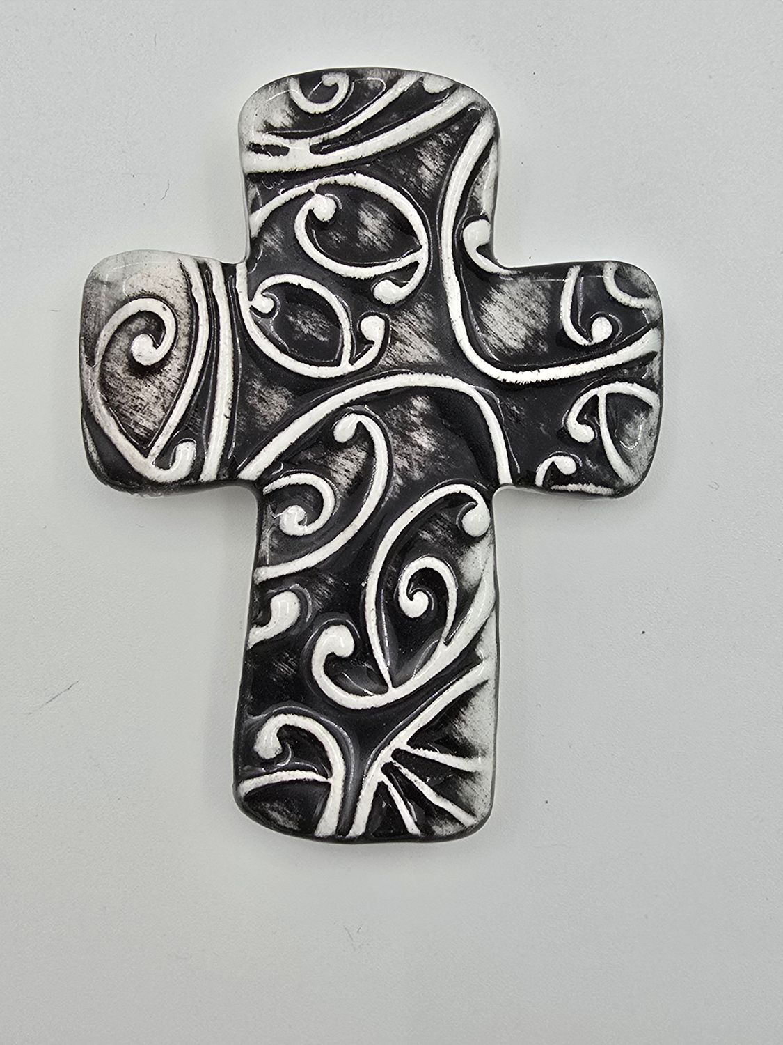 Maori  patterned  cross