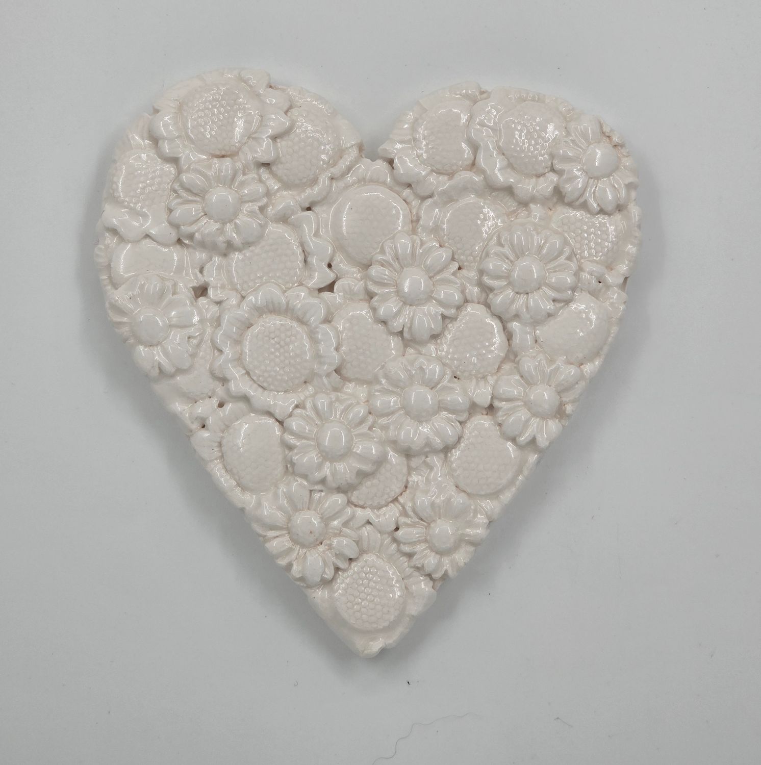 Medium white flower heart