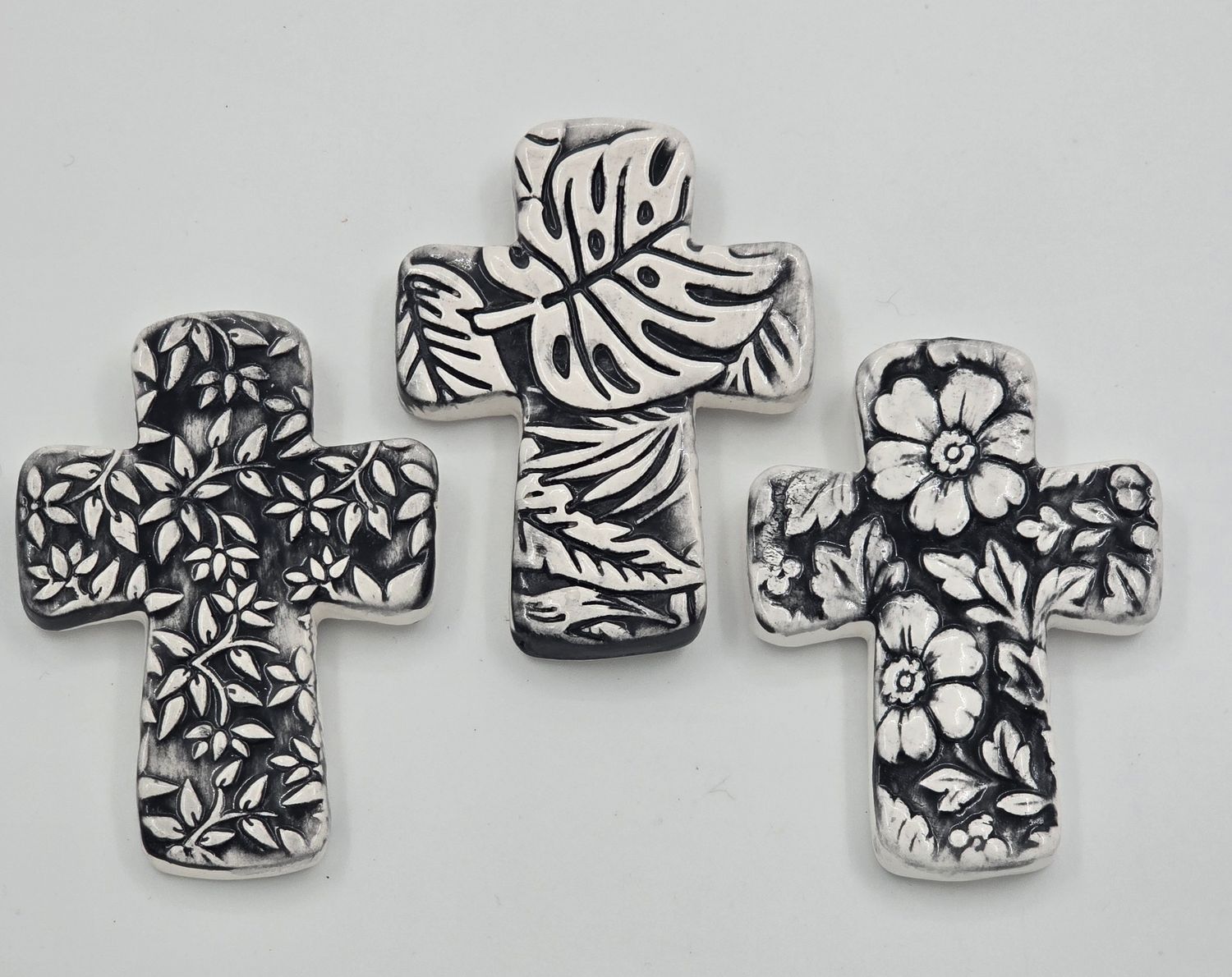 Set of 3 crosses