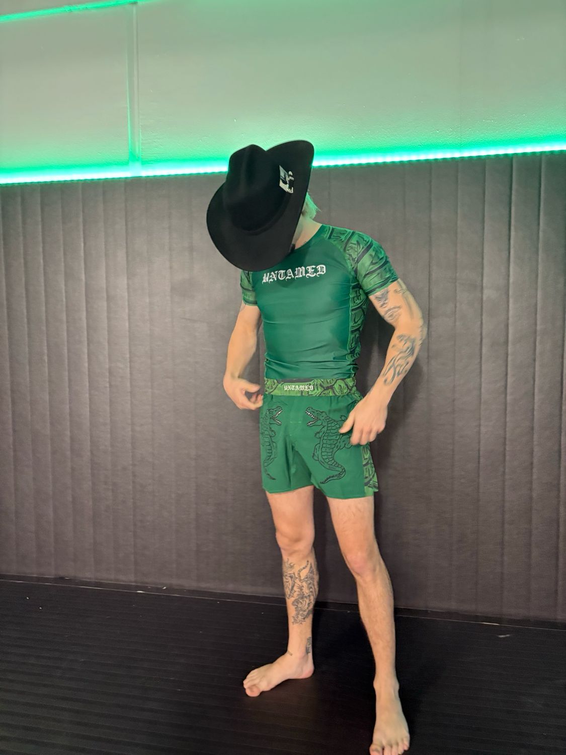 “CROC HUNTER” RASHGUARD