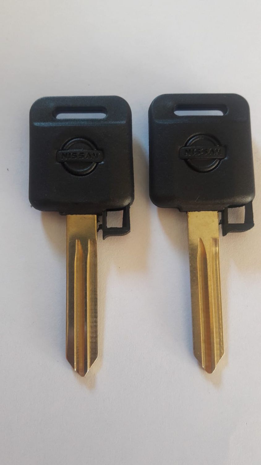 Llave porta Chip Nissan