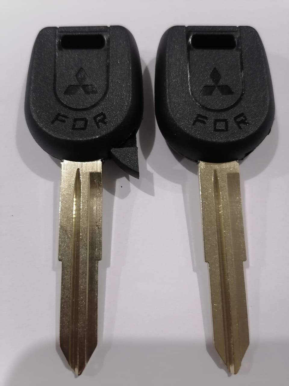 Llave porta Chip Mitsubishi