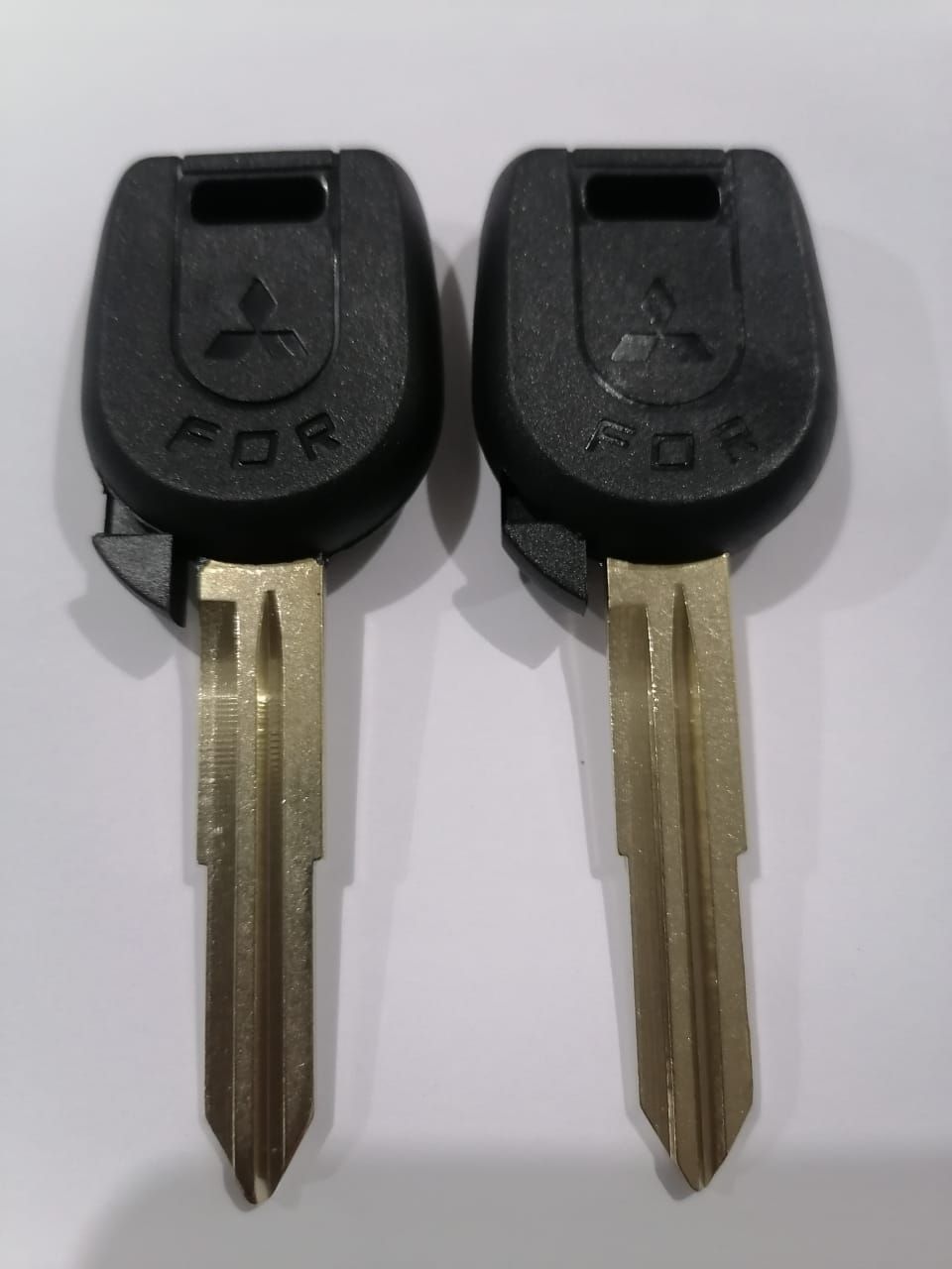 Llave porta Chip Mitsubishi