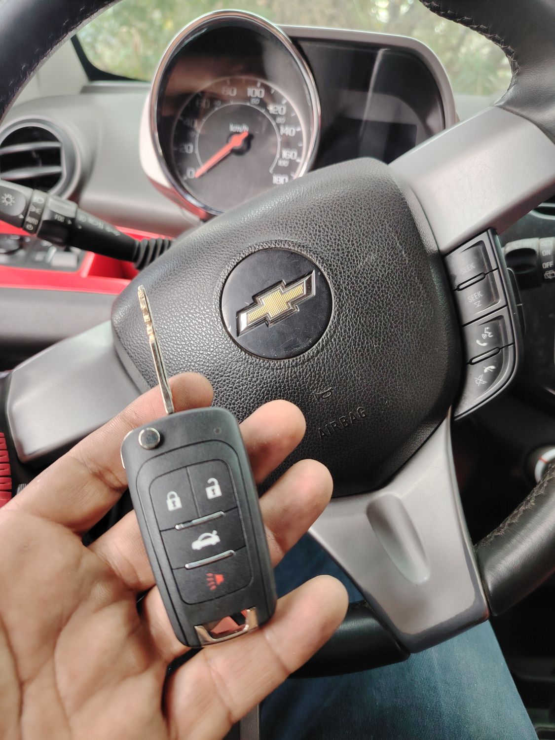 Programación de Llave con chip y control Chevrolet Spark 2014 Servicio requerido en Cuidad Capital. Contáctanos 34809025  📞